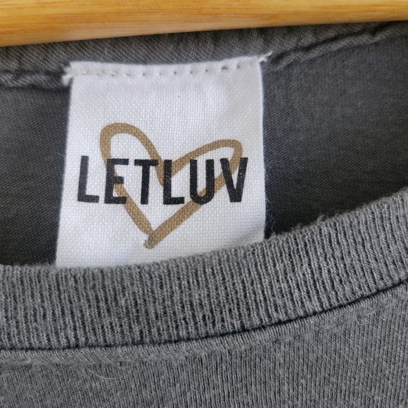 Letluv by Anthropologie Amore Gold Shimmer Graphic T-shirt - Picture 6 of 7